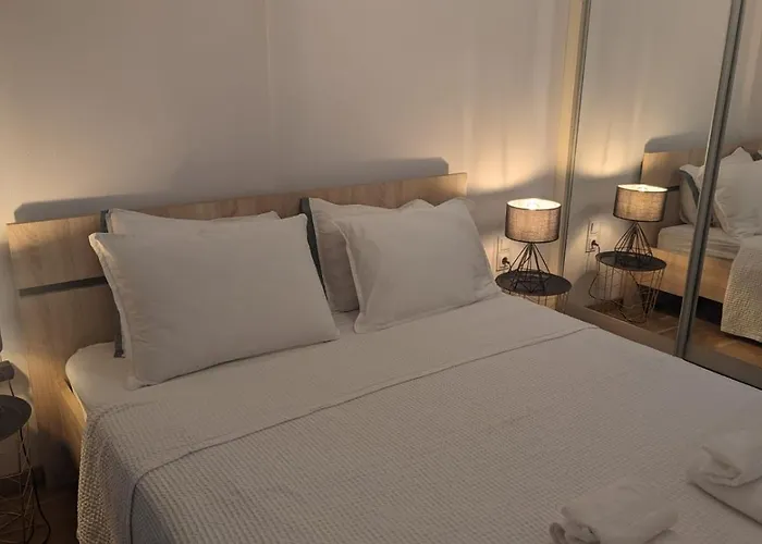 Iris Luxury Apartment